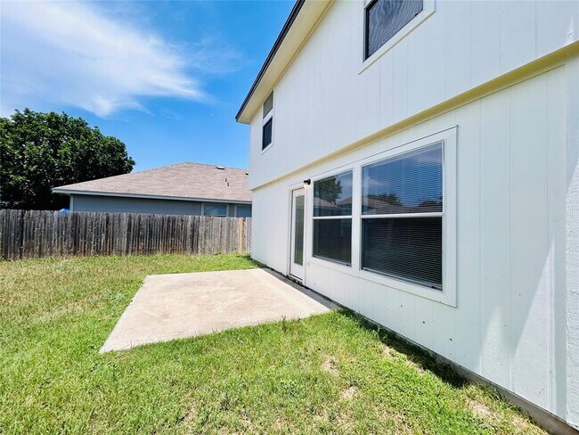 Building Photo - 3400 Etheredge Dr
