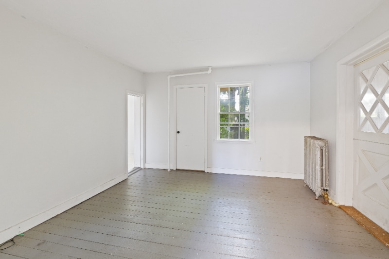 Building Photo - 1281 Main St