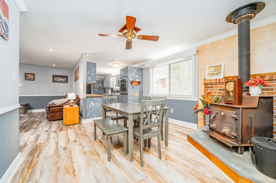 Building Photo - 1748 Paulas Huskey Cir