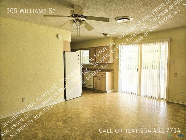 Building Photo - 305 Williams St