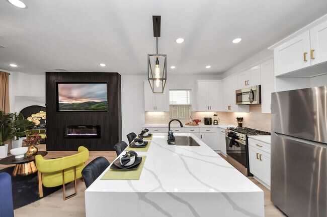 Building Photo - 3620 Du Bois St