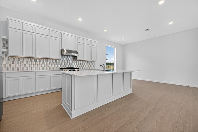 Building Photo - 27423 Sunterra Village Dr