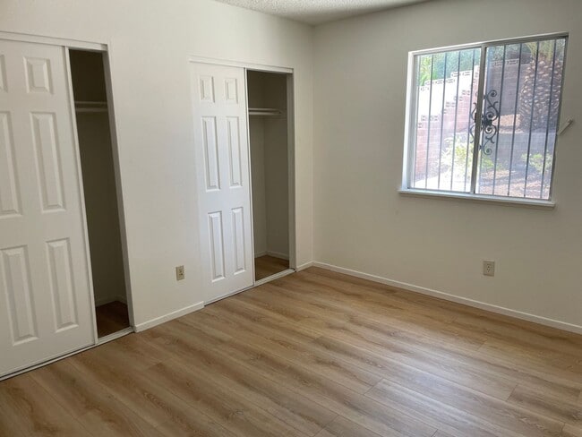 Building Photo - 3 bedroom home in Summerlin North