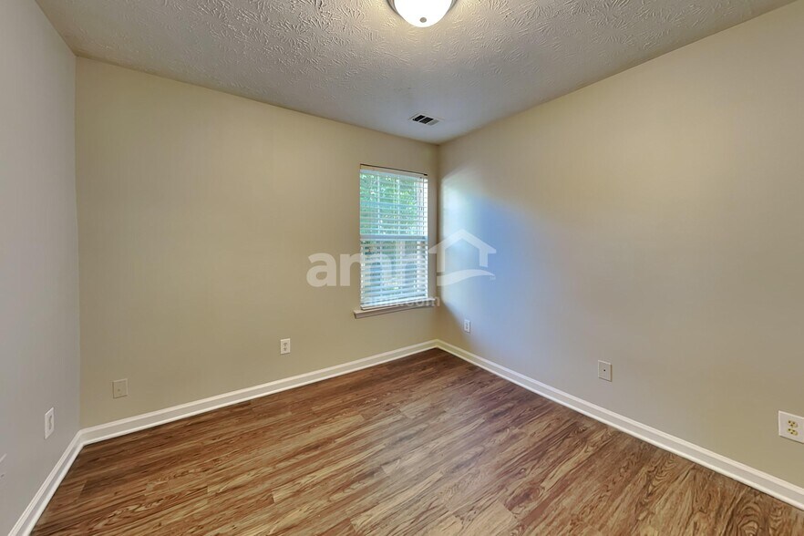 Building Photo - 1225 Stephens Pond View