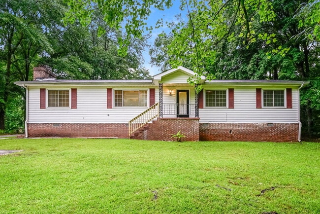 Building Photo - 160 Swan Lake Dr