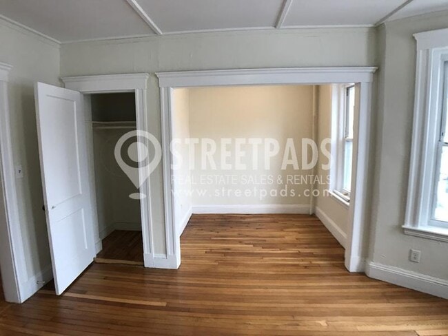Building Photo - 2 bedroom in Boston MA 02215