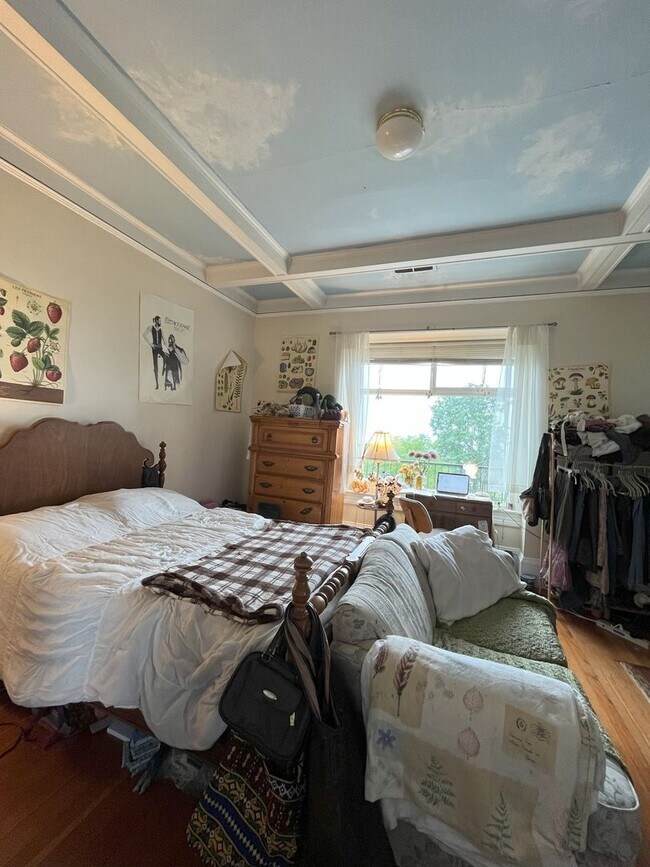 Building Photo - 820/822 High St