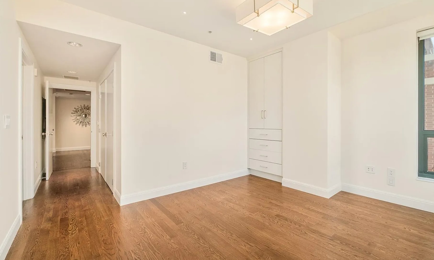 Building Photo - 1590 Little Raven St