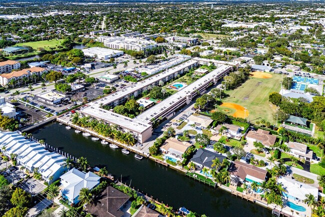 Building Photo - 4502 N Federal Hwy