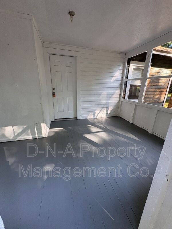 Building Photo - 263 Acres Rd
