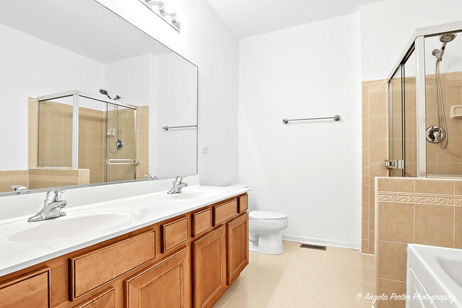 Building Photo - 4212 Savoy Ln