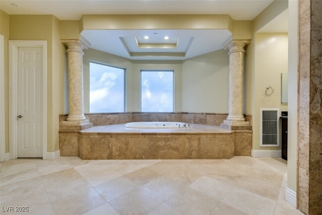 Building Photo - 770 Lanni Ct
