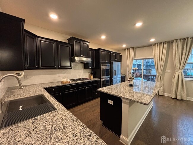 Building Photo - 1205 Hights Farm Rd N