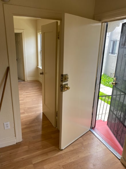 Building Photo - 6328 Brynhurst Ave