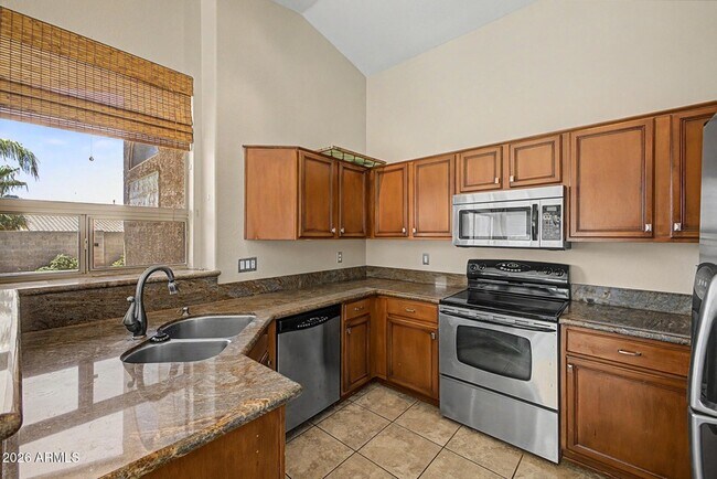 Building Photo - 4319 E Tether Trail