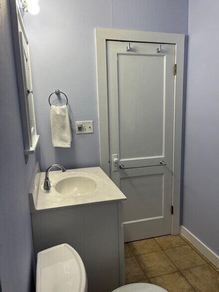 Bathroom - 719 W 2nd St