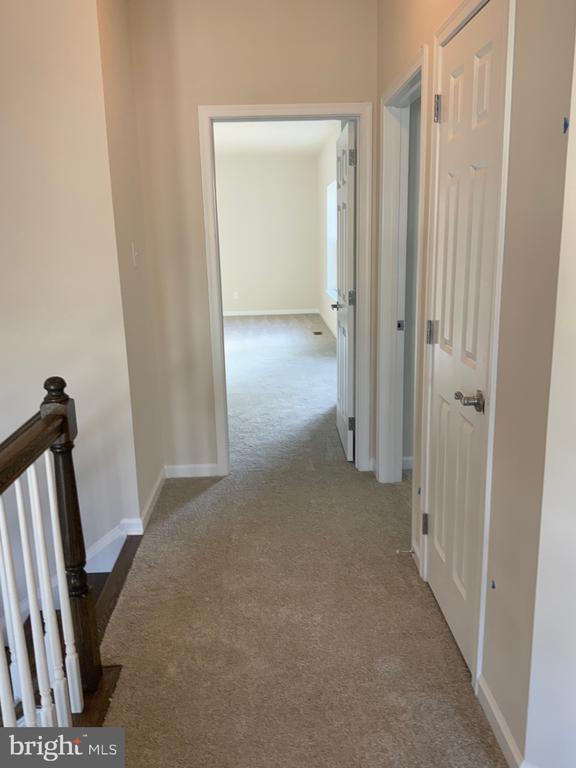Building Photo - 206 Pound Ln