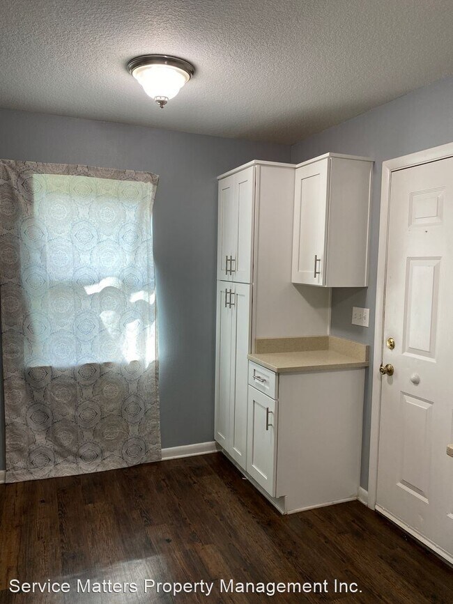 Building Photo - 3 br, 2 bath House - 2211 N. Tarragona St.