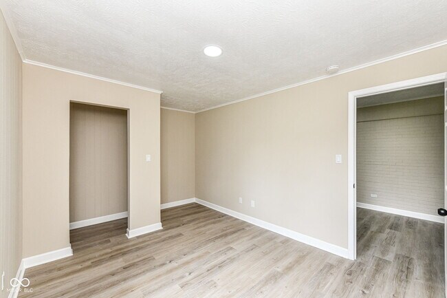 Building Photo - 651 Fabyan Rd