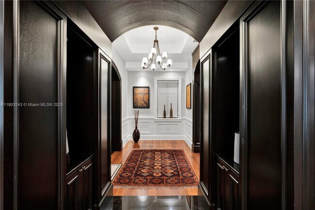 Building Photo - 932 Escobar Ave