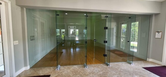 Racquetball court - 1875 Florida Club Dr