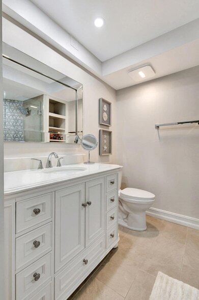 Building Photo - 68 Yacht Club Dr