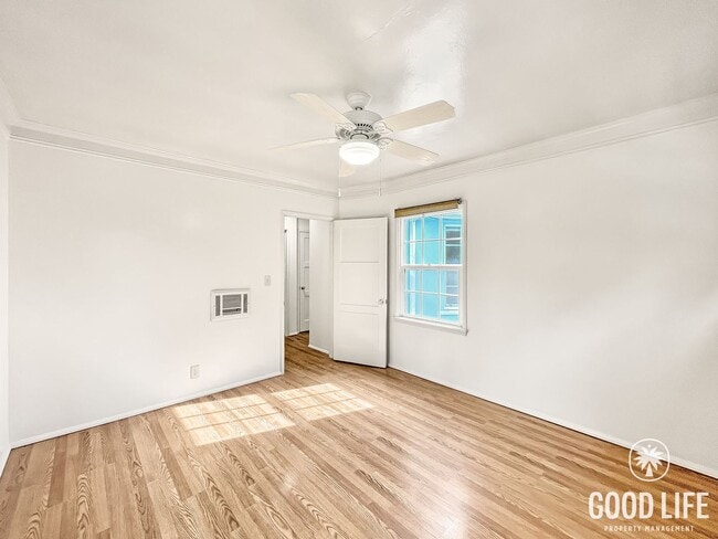 Building Photo - Beautiful 2BD/1BA Condo Located in Hillcrest! W/ Laundry On-Site and Across The Street From Balbo...