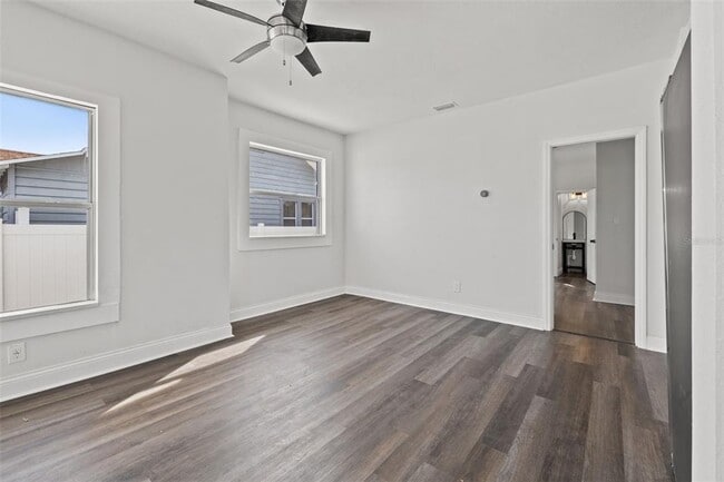 Building Photo - 2824 5th Ave N