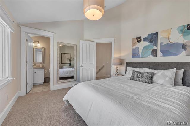 Building Photo - 423 S Humboldt St