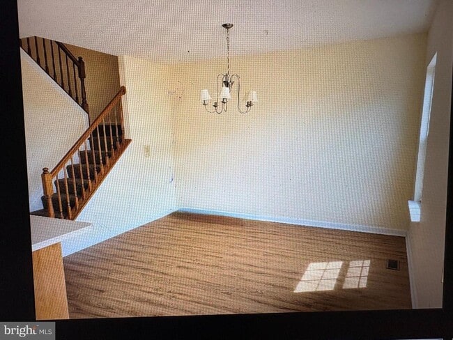Building Photo - 5019 Kemsley Rd