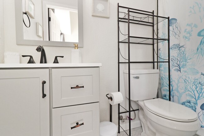 Building Photo - 6501 64th Ave N