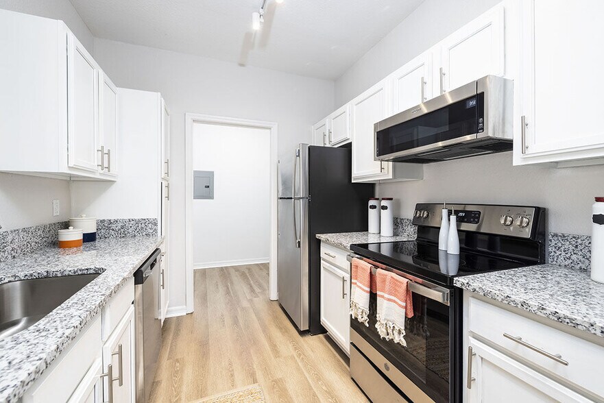 Arbors At Cahaba River 50 Cahaba River Parc Birmingham AL 35243