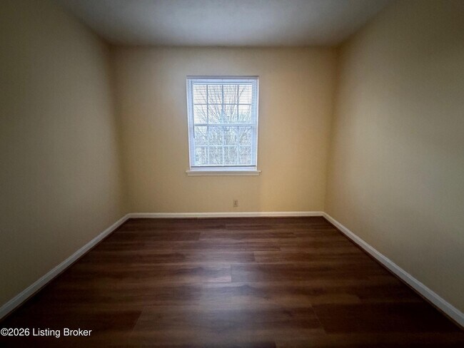 Building Photo - 2214 Sherwood Ave