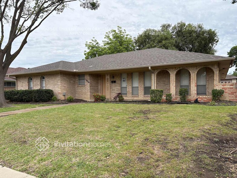 Building Photo - 1506 Mayfield Ave