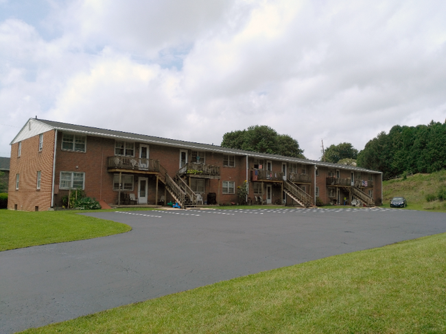 Building Photo - 22 Orchard Hills Dr