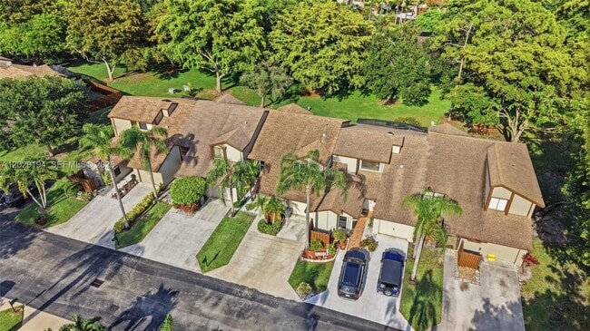 Building Photo - 22384 Thousand Pines Ln