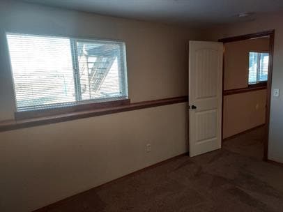 Building Photo - 407 Aaron Dr