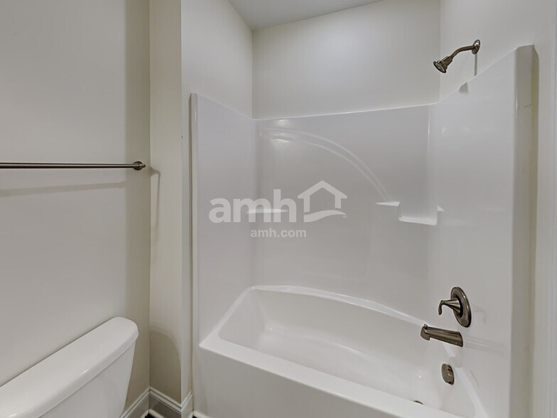 Building Photo - 4841 Chutney Dr
