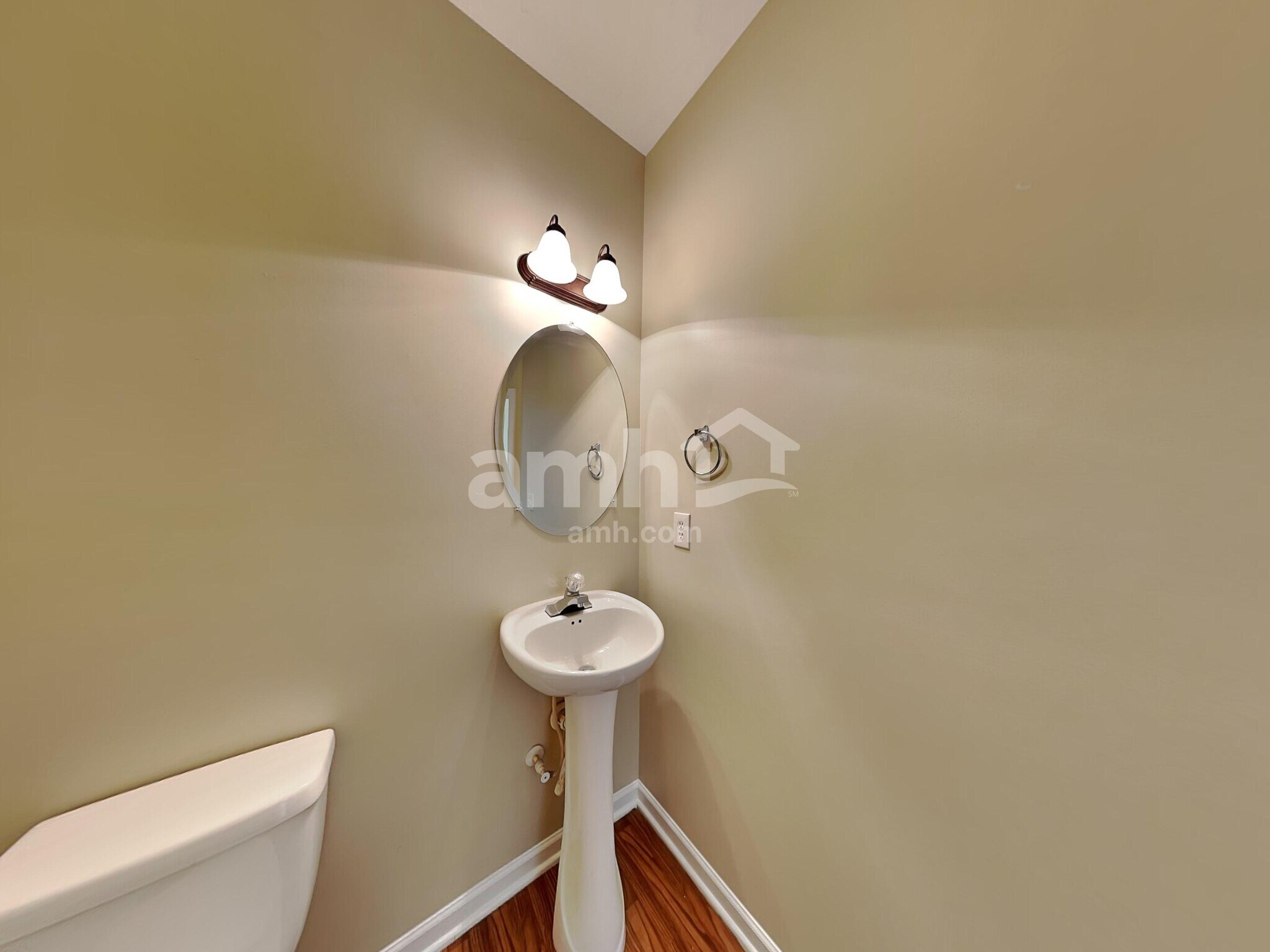 Building Photo - 144 Tyre Dr