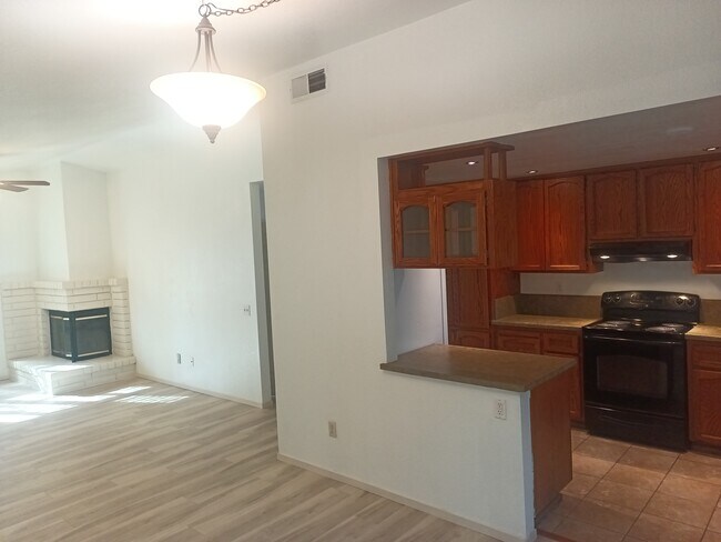 Building Photo - 107 Petrilli Cir