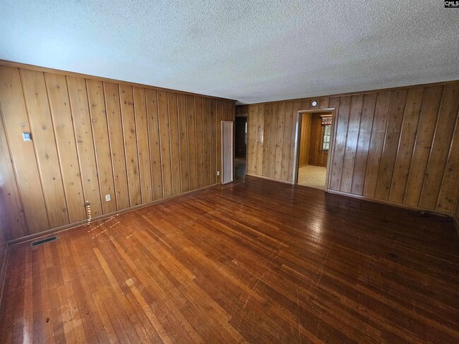 Building Photo - 1507 Brennen Rd