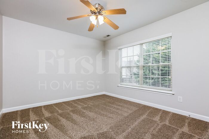 Building Photo - 63 Sugarfield Ln