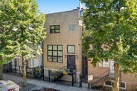 Building Photo - 1657 W Erie St