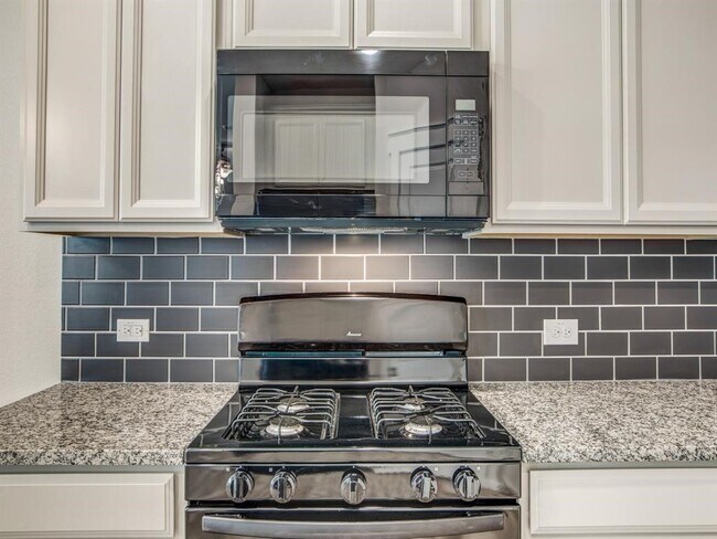 Building Photo - 12646 Alta Vista