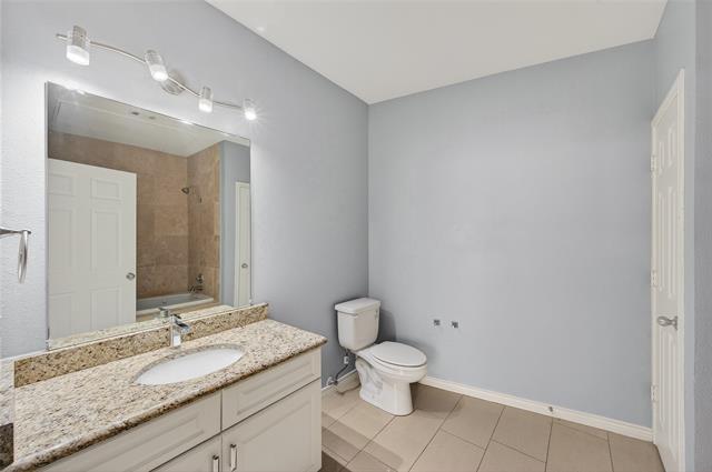Building Photo - 3102 Kings Rd