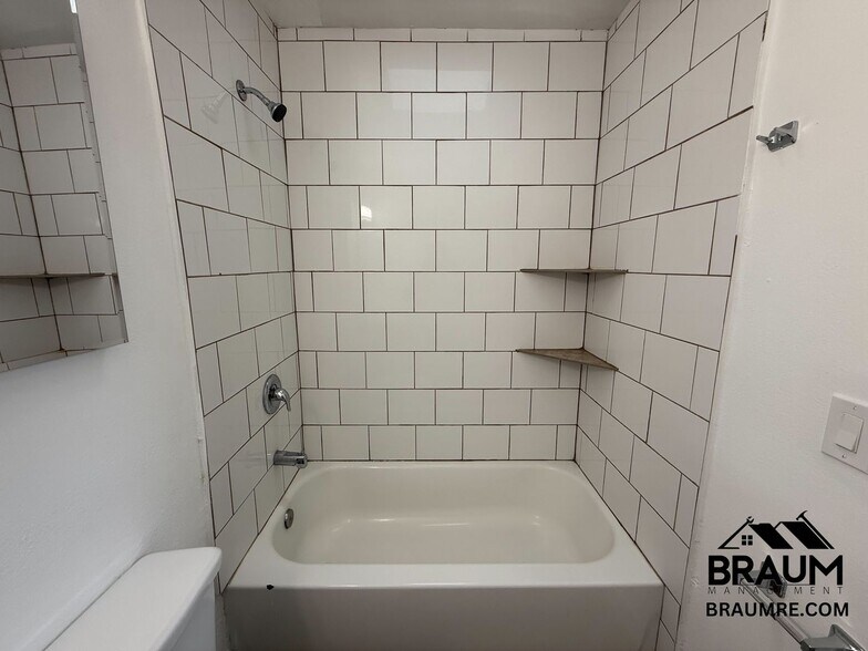 Building Photo - 14257 Friar St
