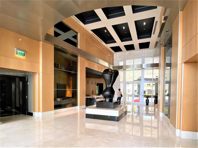 Building Photo - 901 Brickell Key Blvd