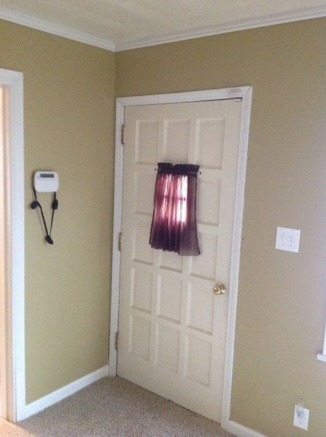 Building Photo - Beautiful home!