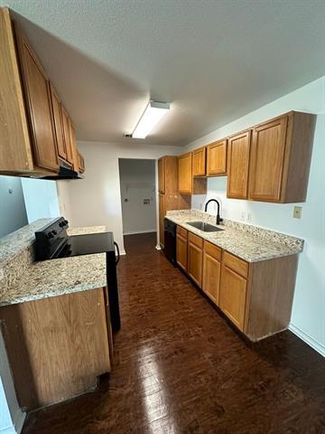 Building Photo - 8202 Marydean Ave