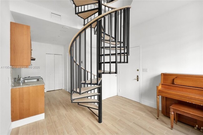 Building Photo - 20165 NE 39th Pl